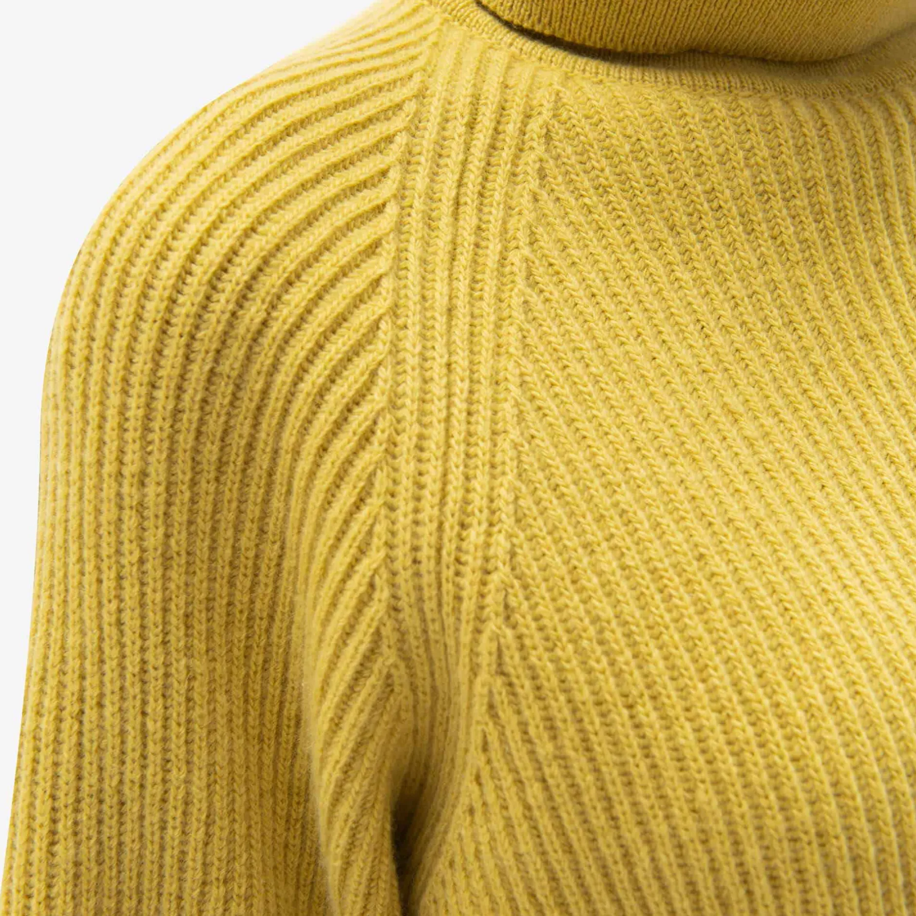 Brass Lamb'S Wool Turtleneck Sweater^ISSIMO Online