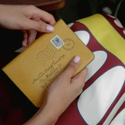 X Anya Hindmarch Passport Holder Mezzatorre^ISSIMO Online