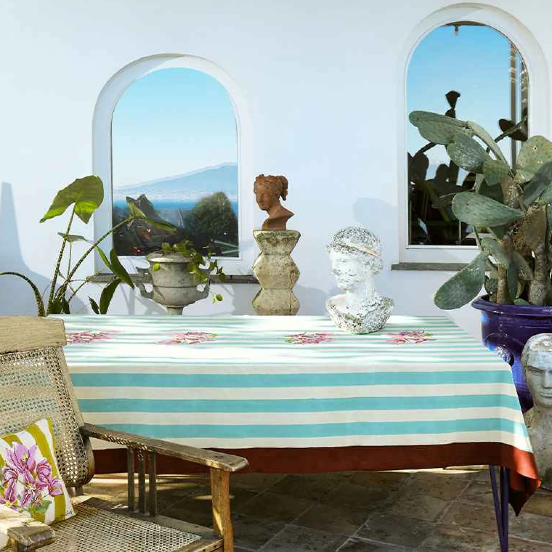 X Lisa Corti Bougainvillea White Veronese Stripes Table Cover^ISSIMO Discount