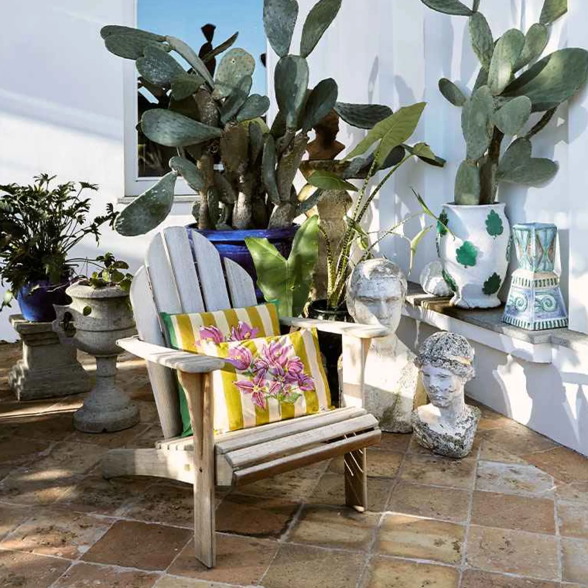 X Lisa Corti Bougainvillea Mustard Stripes Pillow^ISSIMO Online